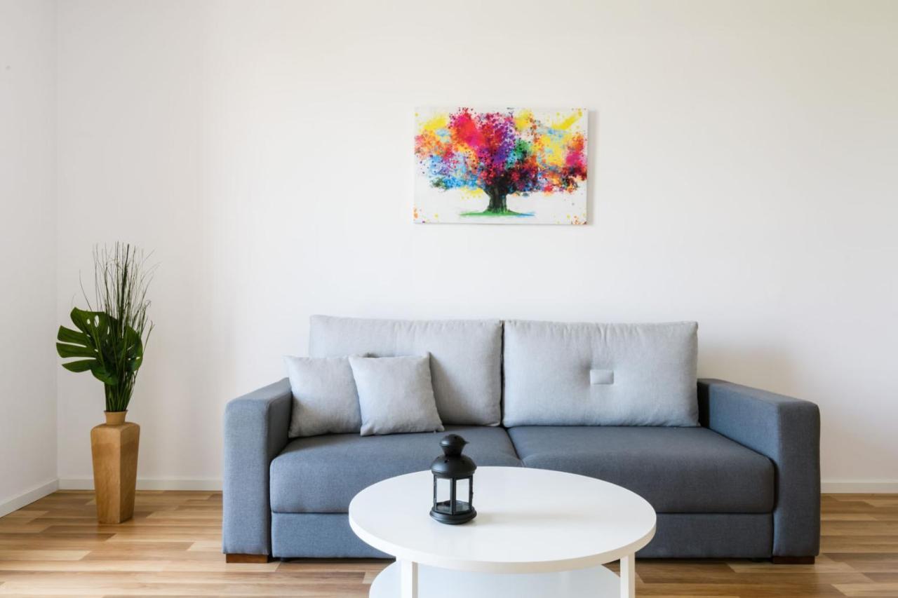 19 Dzielnica Kolejowa P&o Serviced Apartment