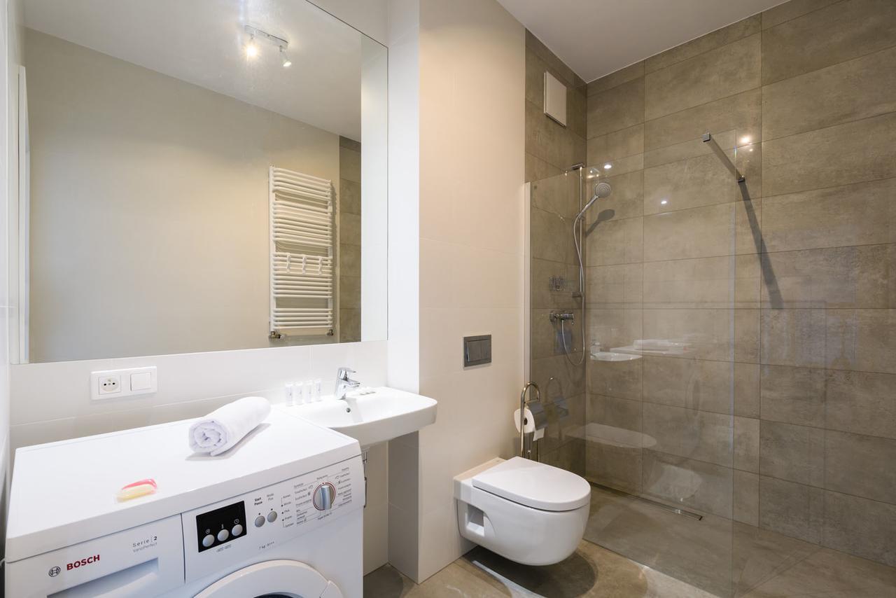 19 Dzielnica Kolejowa P&o Serviced Apartment *